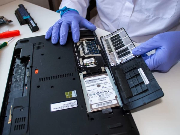 Why Independent Laptop Repair Shops In New York Are Better Than Official Stores: