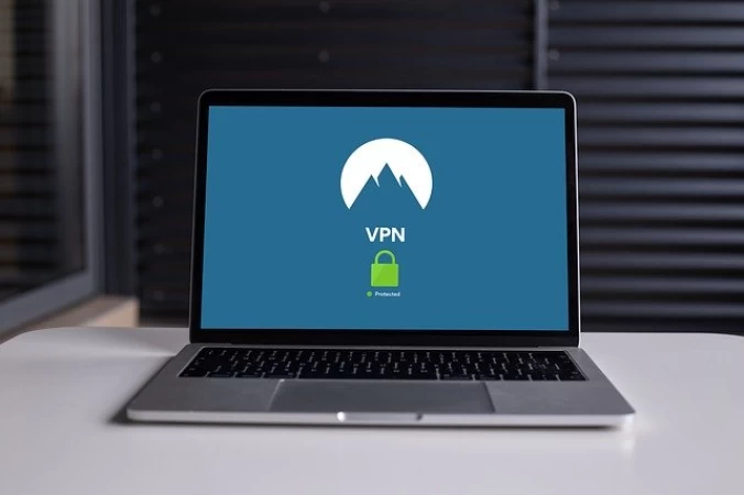 What Should You Use VPNs or Seedboxes for Torrenting?