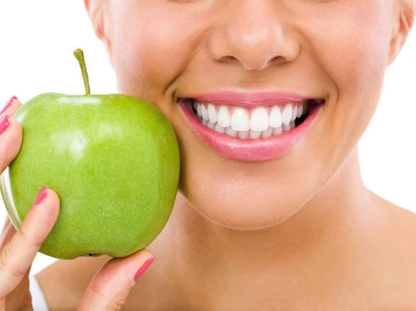 How your eating habits impact your oral health