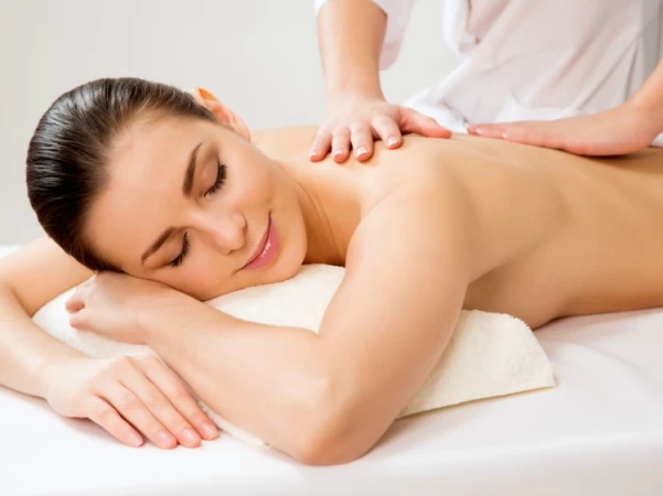 Loving & Relaxing Massage in Dubai Hotel & Home